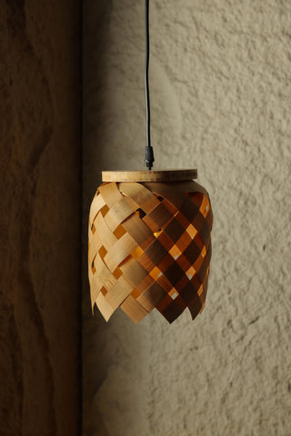 Eco-Chic Bamboo Pineapple Lamp – Handcrafted Luxury Lighting for Modern Homes